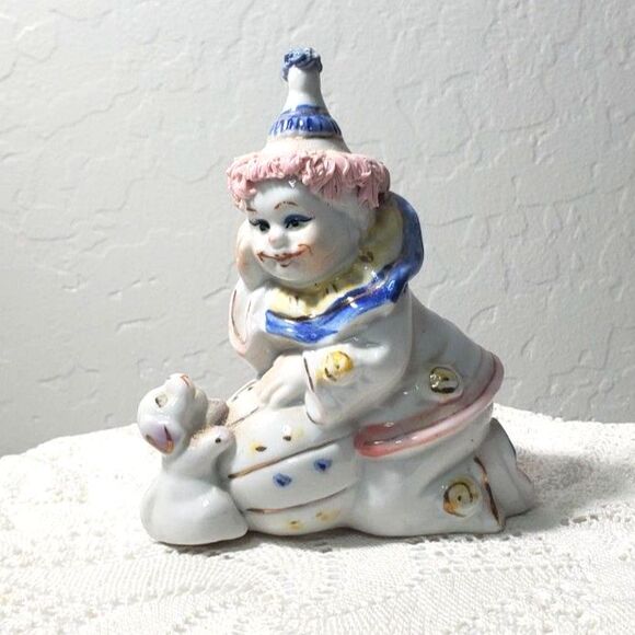 Clown Figurines  Hand Painted Traditional Clown Attire ( 3 in the Set) ~Vintage~ - Picture 4 of 9